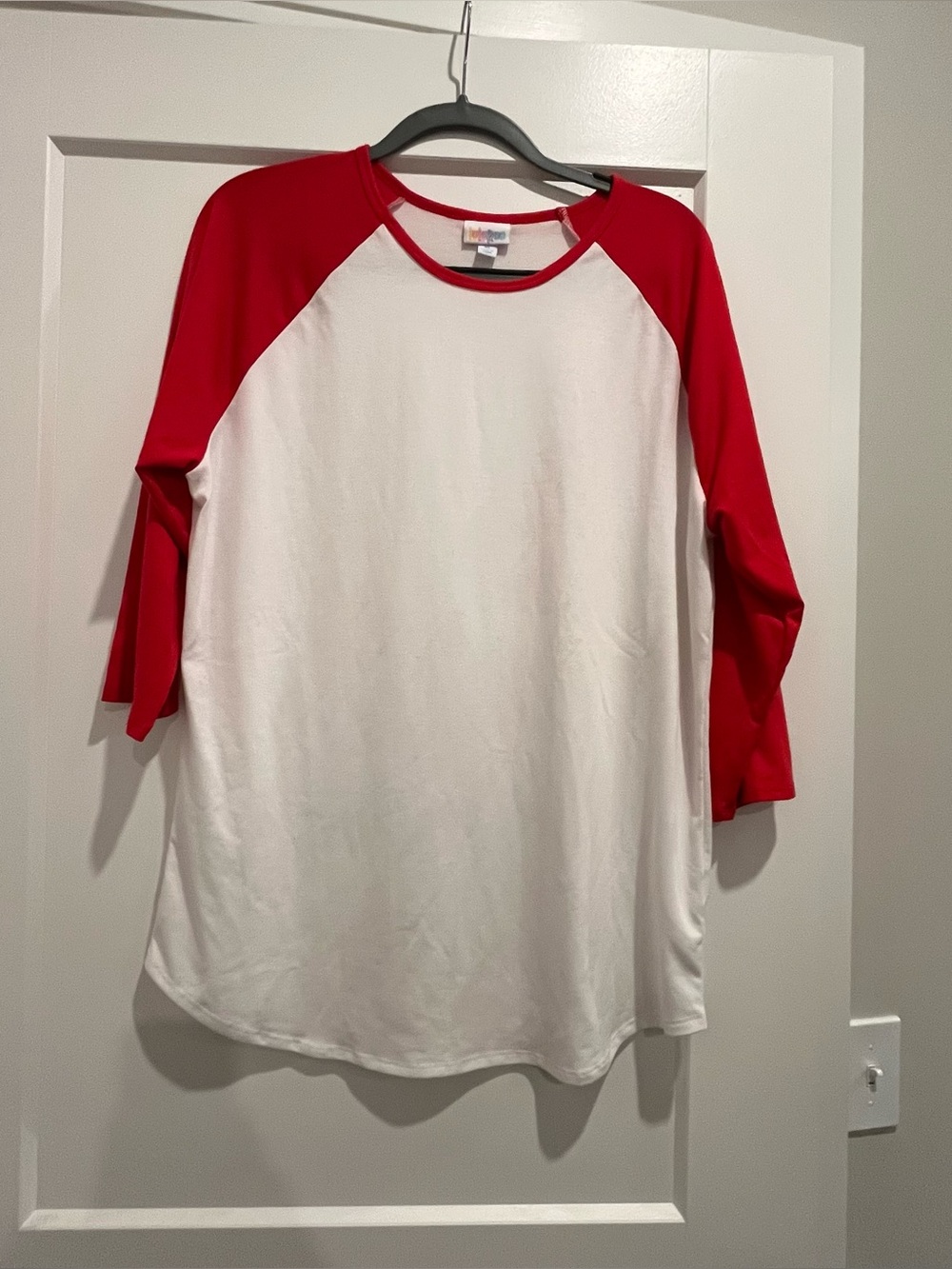 Red/ white raglan tee